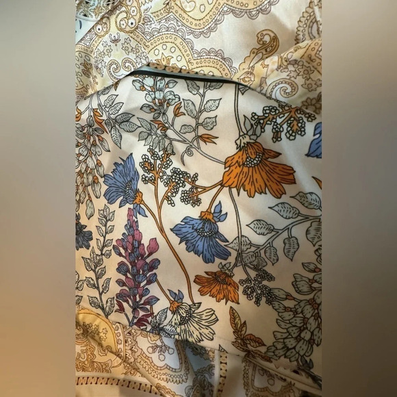 Rachel Zoe | Paisley Patchwork Tie-Back Sleeveless Blouse (L) - Picture 7 of 9